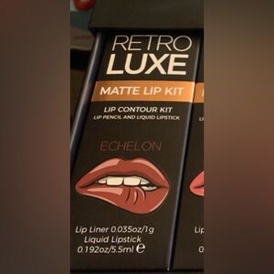 Makeup Revolution “Echelon” Matte Lip kit